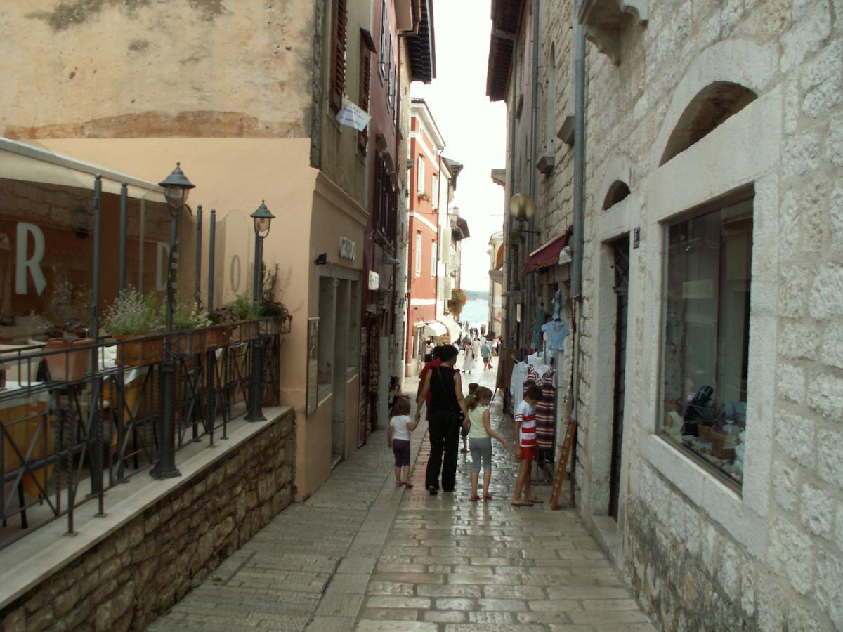 Hostel Alma 2 Porec Exterior photo